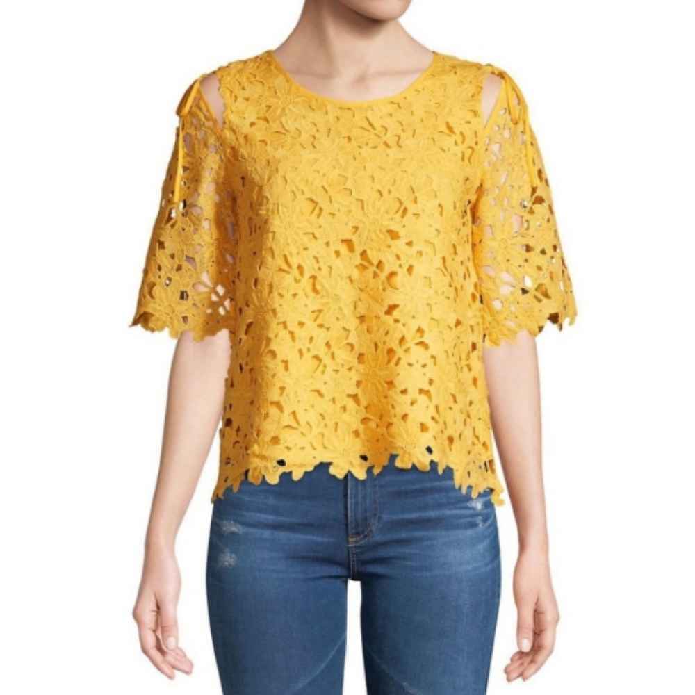 LAUNDRY By Shelli Segal Slit Shoulder Lace Top Wide Half Sleeve Blouse